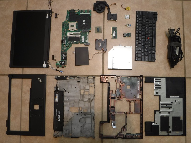 Autopsie de mon d�funt Lenovo Thinkpad T440p.