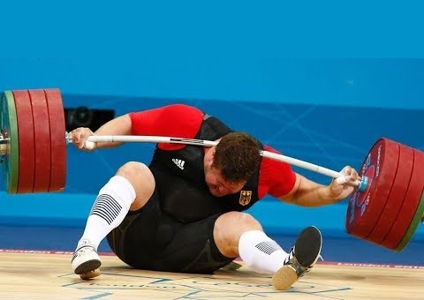 Stefan tente d'impressionner le juge en soulevant le fardeau de la preuve.