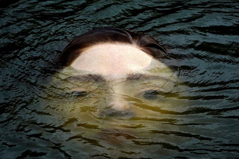 Stefan submerg par toutes les demandes de Monsieur X40.