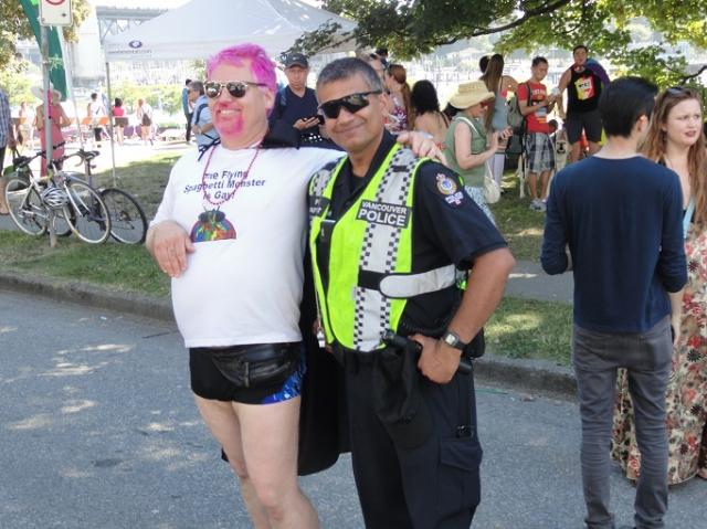 Bill Whatcott n'a qu' faire semblant d'tre un sodomite pour tre adul par les policiers.
